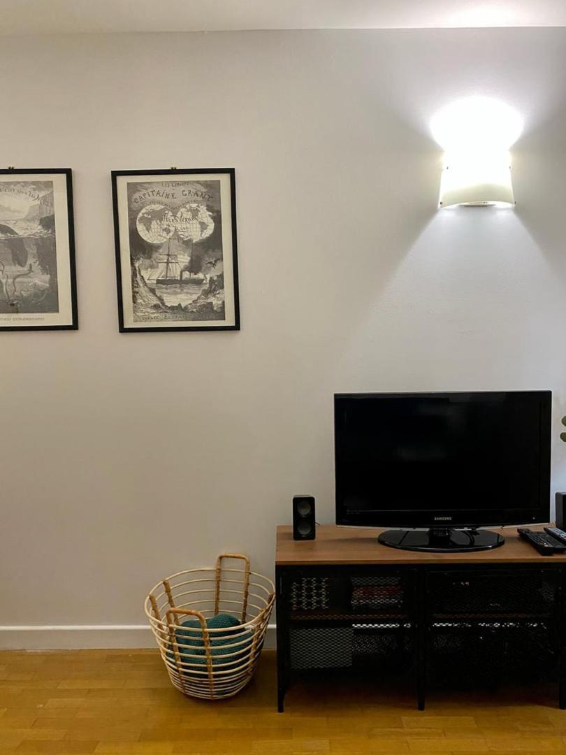Spacious 1Br | Near City Center & Baby-Friendly! Apartment ลียง ภายนอก รูปภาพ