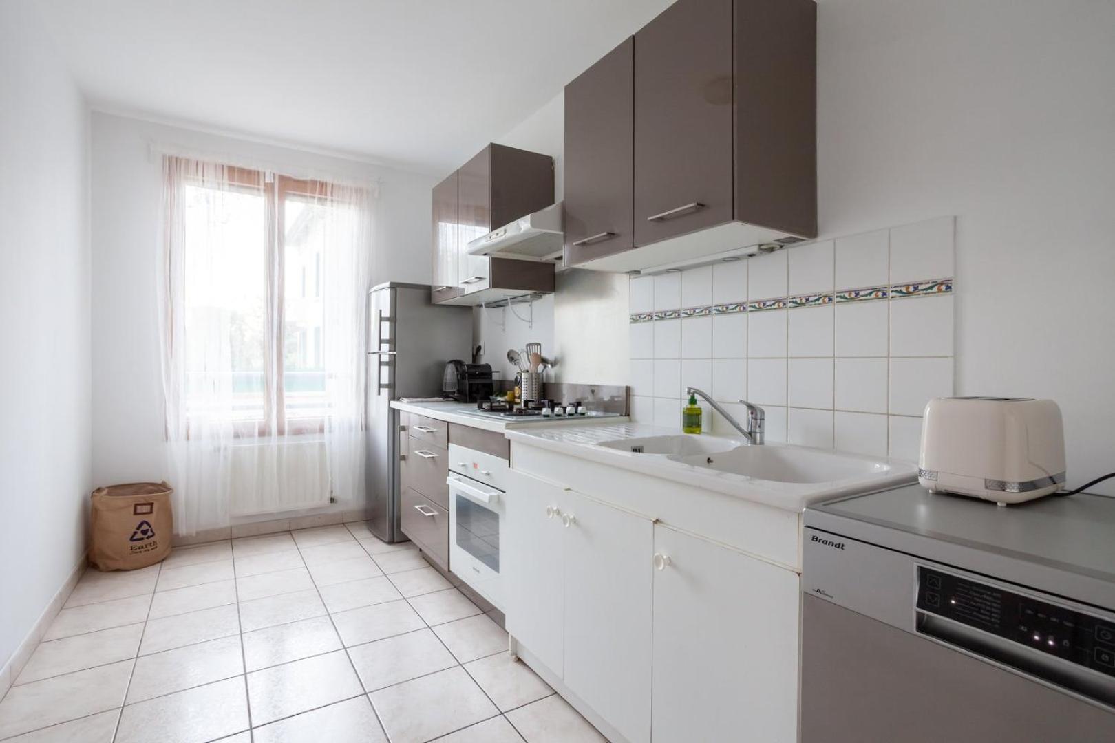Spacious 1Br | Near City Center & Baby-Friendly! Apartment ลียง ภายนอก รูปภาพ
