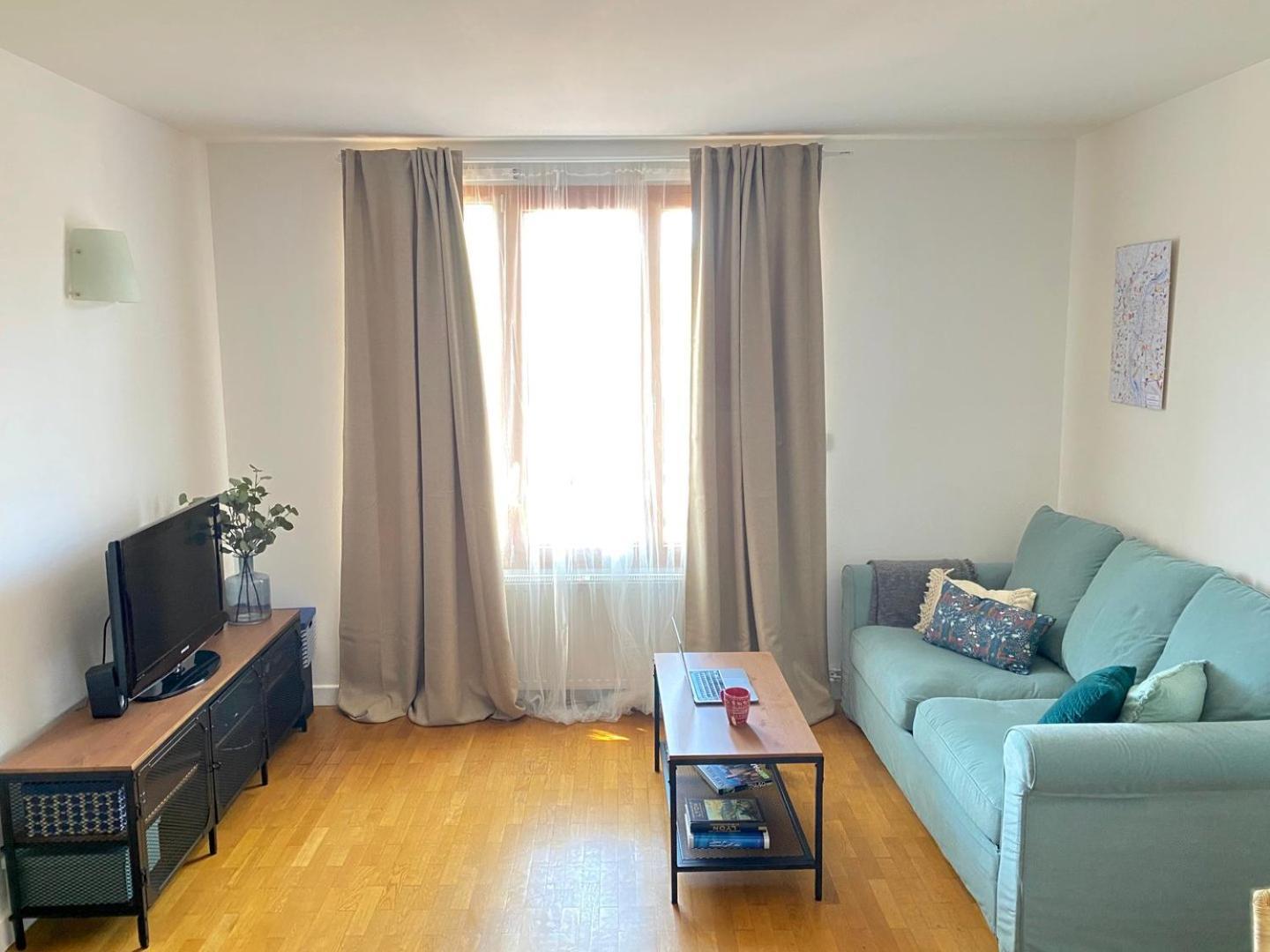 Spacious 1Br | Near City Center & Baby-Friendly! Apartment ลียง ภายนอก รูปภาพ
